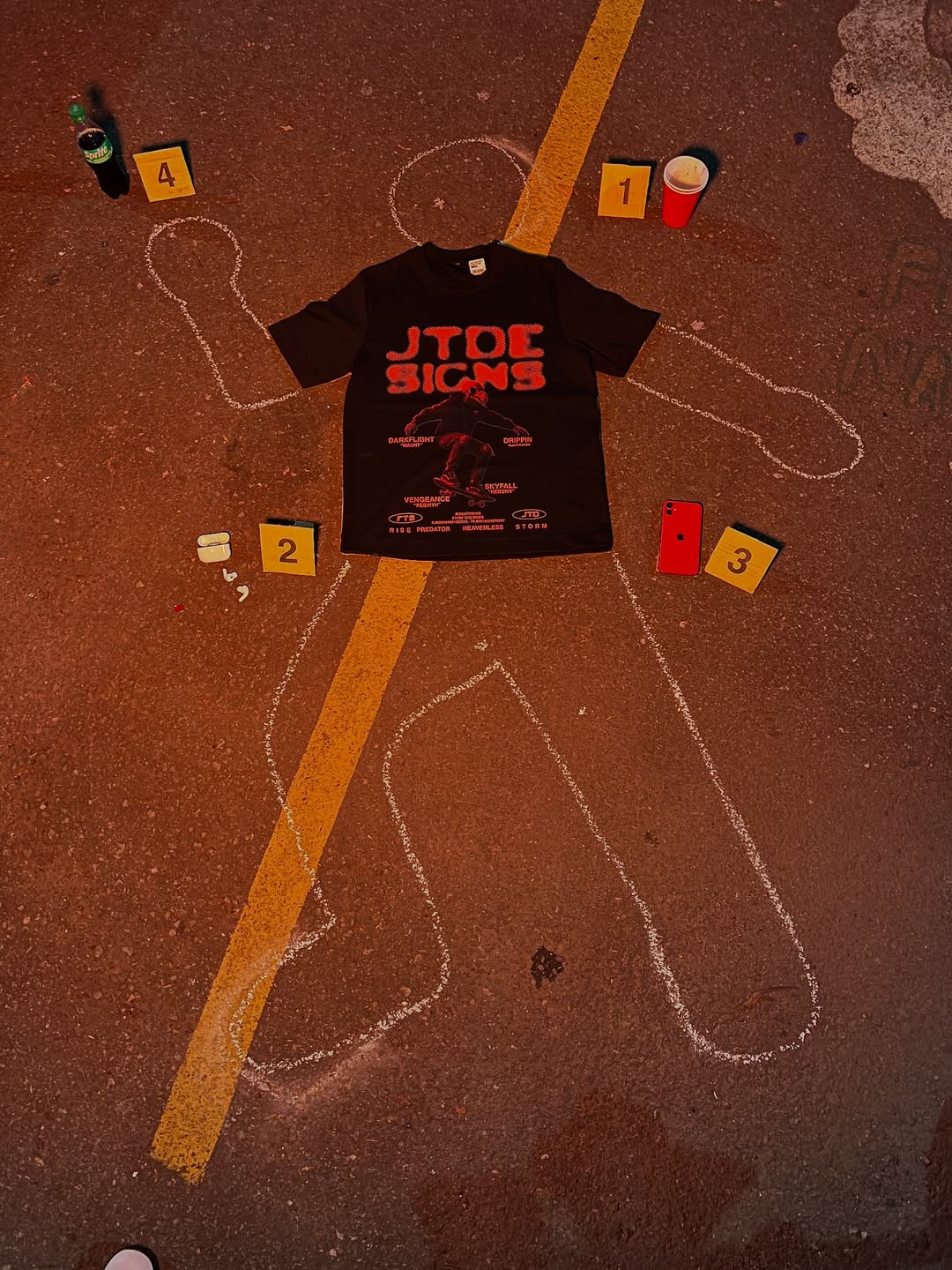 CAMISETA NEGRA CON NARANJA JTDARK